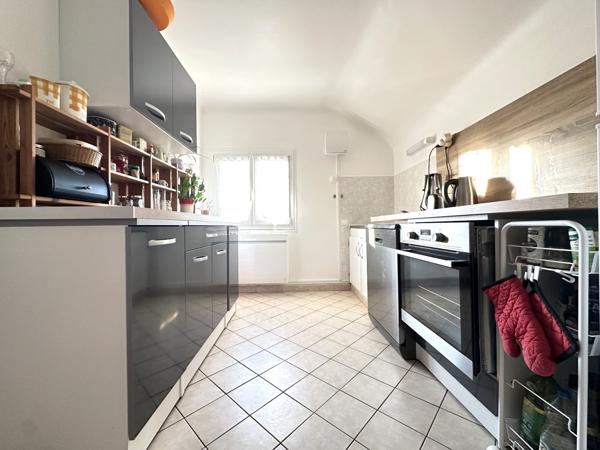 Appartement meublé, 1 chambre, cave et jardin