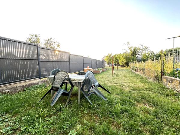 Appartement meublé, 1 chambre, cave et jardin