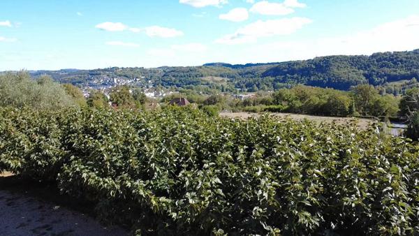 Maison Terrasson Lavilledieu 3 chambres et piscine