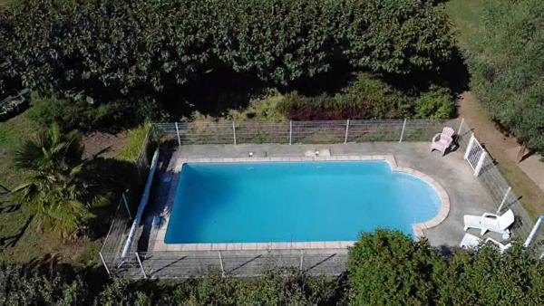 Maison Terrasson Lavilledieu 3 chambres et piscine