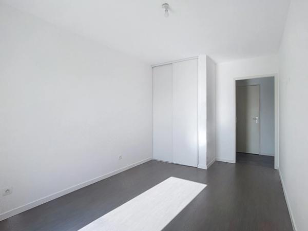 INDRE ET LOIRE, LA MEMBROLLE SUR CHOISILLE? T4 , 3 chambres et un extérieur