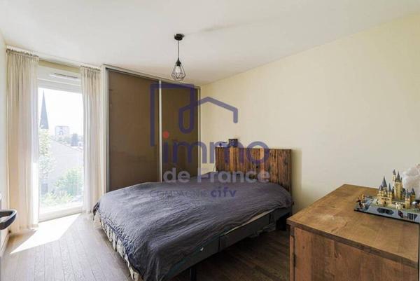 Appartement 3 pièces                                        - 38100 Grenoble Réf : 21682-IMMODEFRANCE69