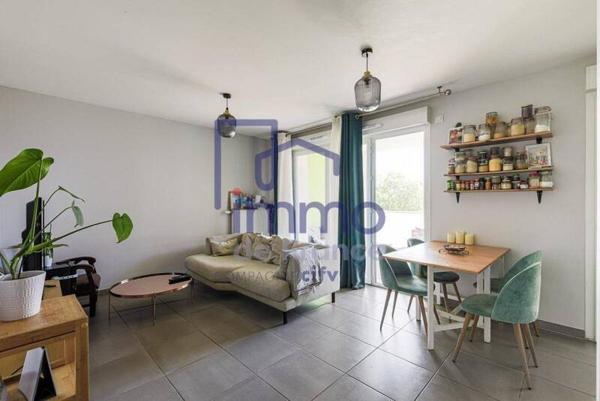 Appartement 3 pièces                                        - 38100 Grenoble Réf : 21682-IMMODEFRANCE69