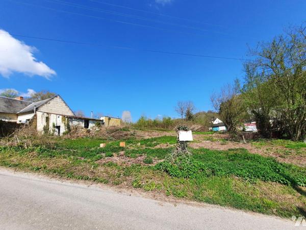 BOURGUIGNON SOUS MONTBAVIN : Venez découvrir cette belle parcelle dans un village calme à 15 mi...