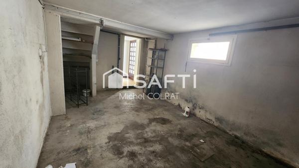 Maison de village atypique + garage – Idéal investisseur