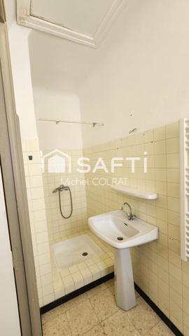 Maison de village atypique + garage – Idéal investisseur