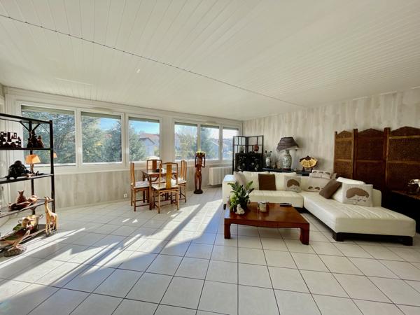 Villebon sur yvette (91140) Grand appartement 4 pièces, dernier étage