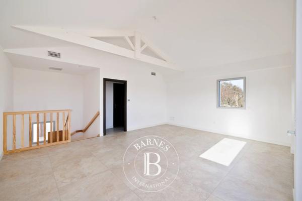 Urrugne, Maison de village 3 Chambres -  112 m² à vendre