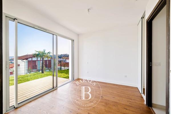 Urrugne, Maison de village 3 Chambres -  112 m² à vendre