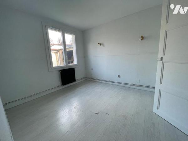 Proche centre ville et commerce