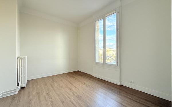 Appartement à vendre    2 pièces • 33,05 m2 Vanves