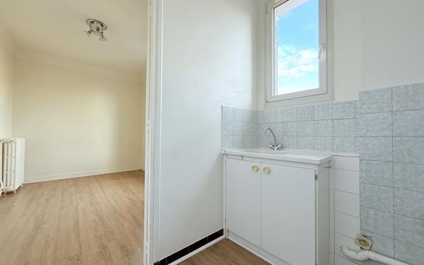 Appartement à vendre    2 pièces • 33,05 m2 Vanves