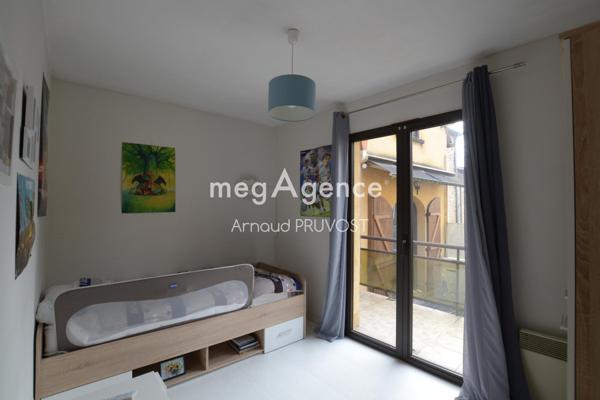 Maison à SARLAT-LA-CANEDA, 24200 - 6 pièces 157m²