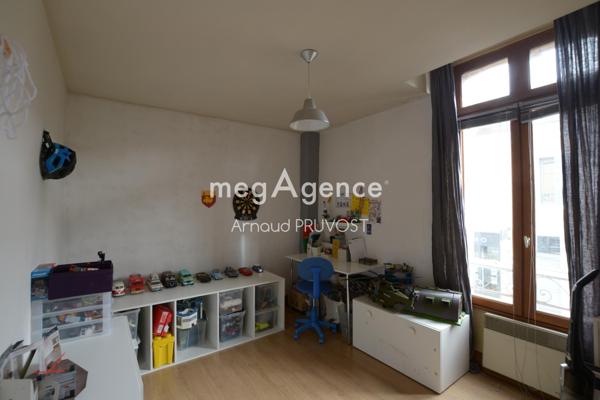 Maison à SARLAT-LA-CANEDA, 24200 - 6 pièces 157m²