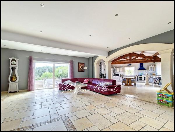 Bien d'exeption - Maison de maçon de 174 m² - Terrain de 2291 m² Garage 100 m²