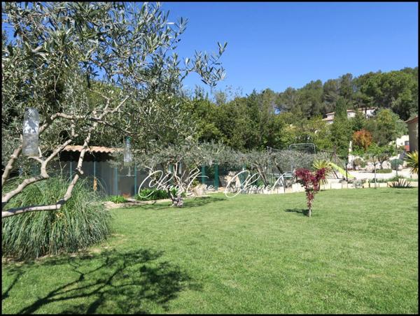 Bien d'exeption - Maison de maçon de 174 m² - Terrain de 2291 m² Garage 100 m²