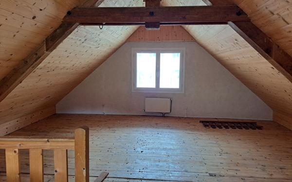 Maison à louer    4 pièces •  Entremont-le-Vieux