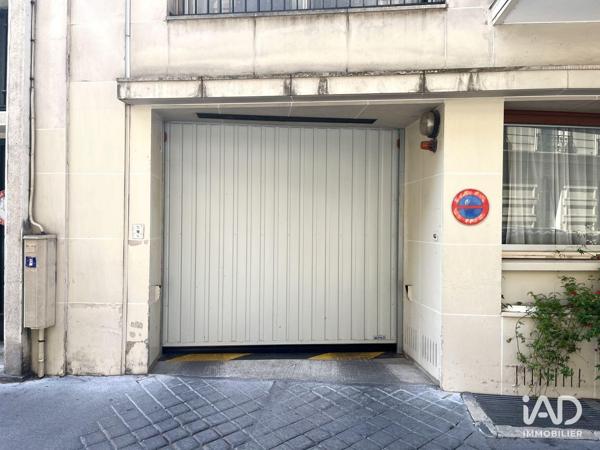 Location parking 10 m² Paris 7