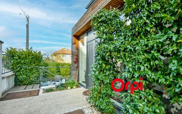 Maison à vendre    6 pièces •  Oullins