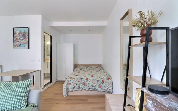 Appartement à vendre    1 pièce • 21,97 m2 Paris 19