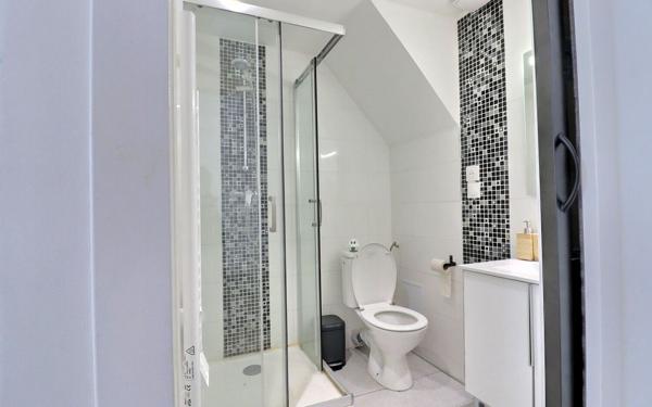 Appartement à vendre    1 pièce • 21,97 m2 Paris 19