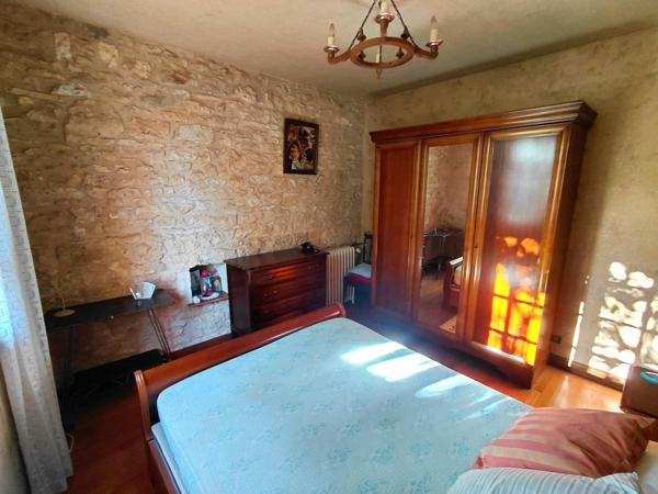 Magnifique maison en pierres d'environ 125 m2