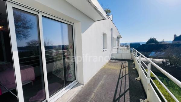 Quimper (29000) – Kerfeunteun Spacieux appartement T4 de 109 m² habitables - Deux terrasses et garage double en sous-sol.