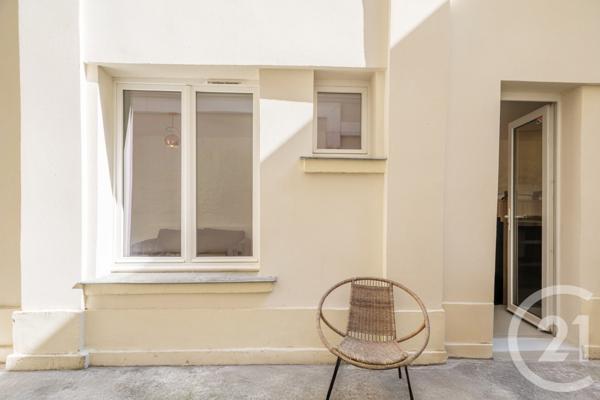 Appartement F1 à vendre  1 pièce - 26 m2 PARIS - 75018