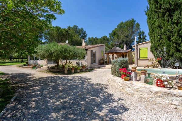 Propriete à vendre 5 pièces CABRIERES (30)