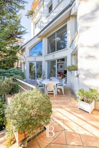 Sèvres, Maison 5 Chambres -  242 m² à vendre