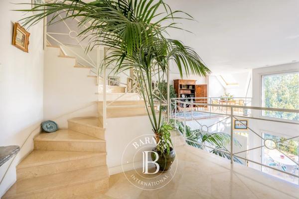 Sèvres, Maison 5 Chambres -  242 m² à vendre