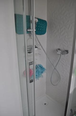 APPARTEMENT T4 A LOUER - LYON 7EME ARRONDISSEMENT Le Fleuve 88.73 m 2 1 554 € charges comprises par mois