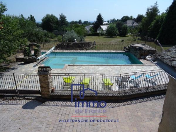 Superbe maison de village rénovée 316m², très beaux volumes, prestations exceptionnelles.