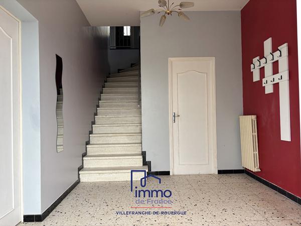 Maison T5 sur deux niveaux 128 m2 avec terrain et garage