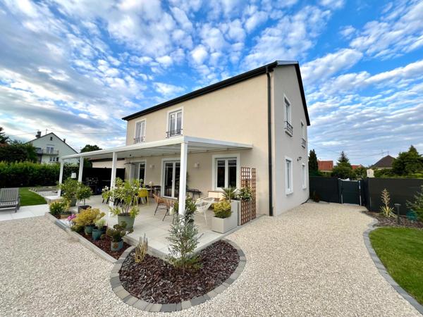 Maison de rêve avec jardin et piscine récente 2020