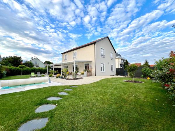 Maison de rêve avec jardin et piscine récente 2020