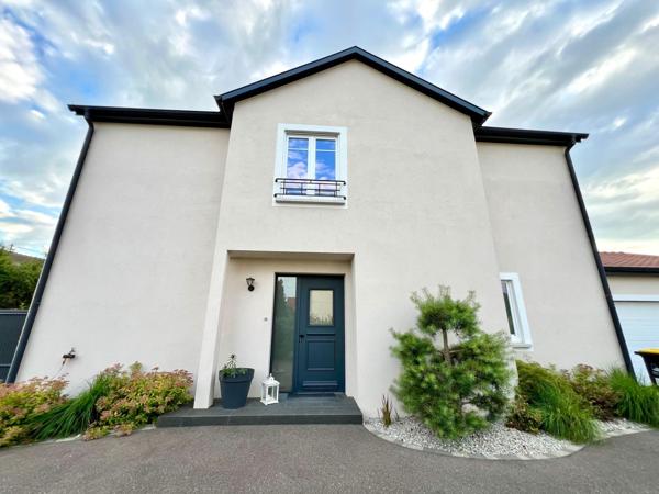 Maison de rêve avec jardin et piscine récente 2020