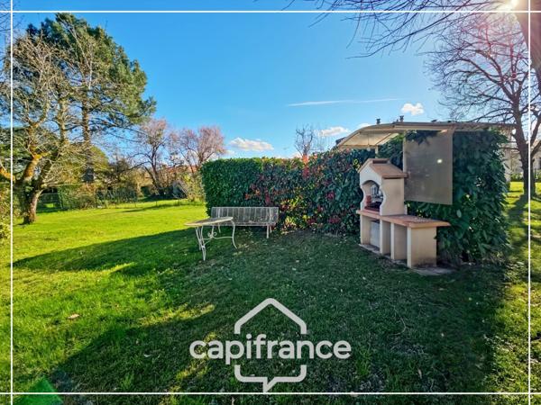 Maison familiale ou deux logements, Piscine couverte, 3 Garages, 1 atelier, Terrain clos