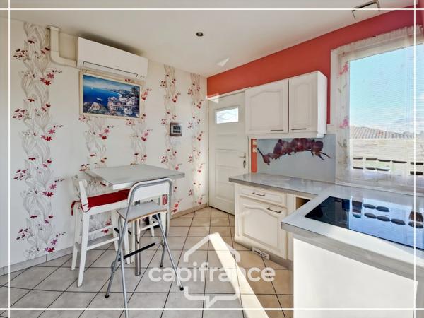 Maison familiale ou deux logements, Piscine couverte, 3 Garages, 1 atelier, Terrain clos