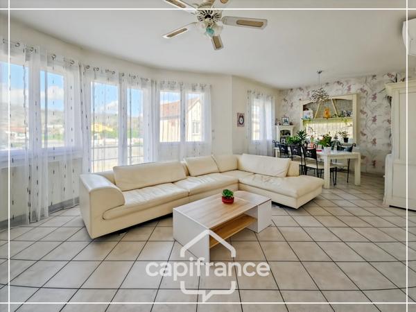 Maison familiale ou deux logements, Piscine couverte, 3 Garages, 1 atelier, Terrain clos