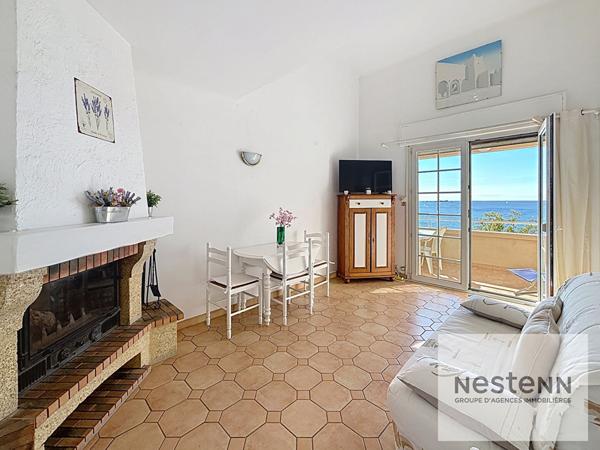 REJUS PLAGE - DUPLEX EN DERNIER ÉTAGE AVEC VUE MER