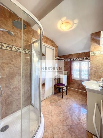 REJUS PLAGE - DUPLEX EN DERNIER ÉTAGE AVEC VUE MER