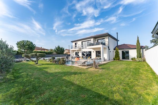 SUBLIME VILLA DE 2021 , SITUÉE A GENAS