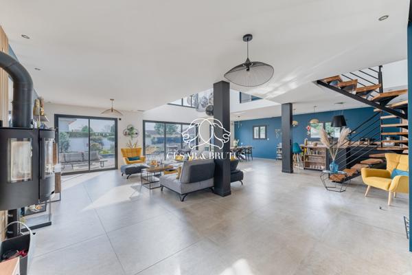SUBLIME VILLA DE 2021 , SITUÉE A GENAS