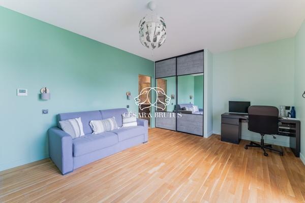 SUBLIME VILLA DE 2021 , SITUÉE A GENAS
