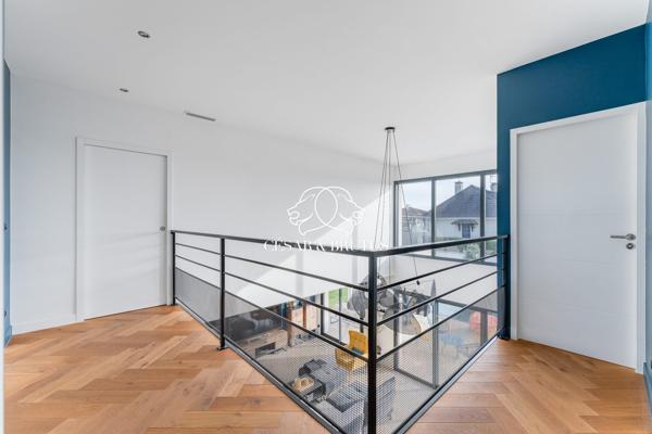 SUBLIME VILLA DE 2021 , SITUÉE A GENAS