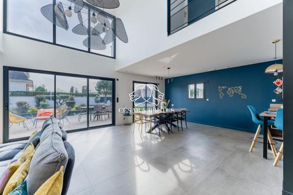 SUBLIME VILLA DE 2021 , SITUÉE A GENAS