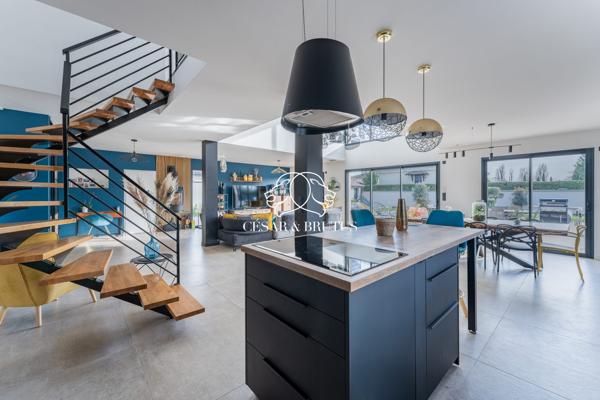 SUBLIME VILLA DE 2021 , SITUÉE A GENAS