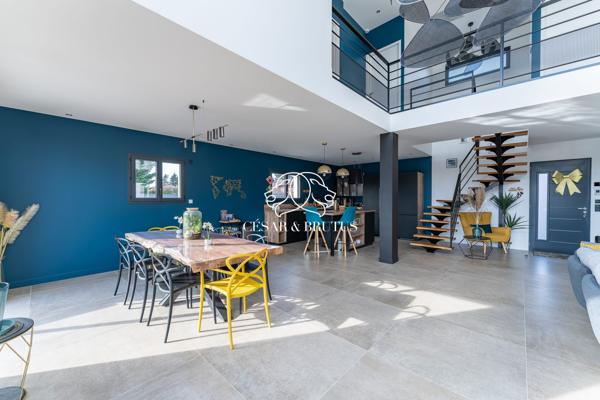SUBLIME VILLA DE 2021 , SITUÉE A GENAS