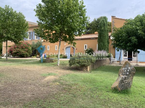 Propriete
                                                                                                                                                                                                                                                                                                                        24 pièce(s)                                                                                                                                                                                                          15 chambre(s)                                                                                                                                                                                                          800  m²